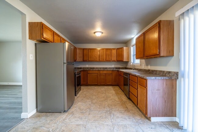 Photo - Charming 3 Bed / 1.5 Bath Home in Greenwoo...