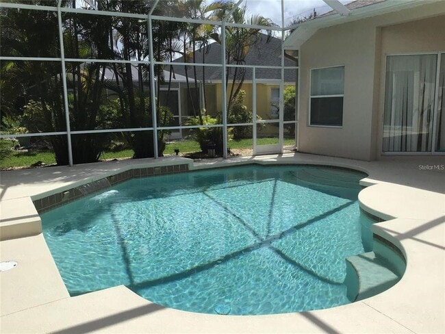 Photo - 1292 Hillsborough Blvd