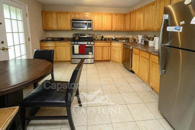 Photo - 63 Howard St Unit 2 - Upstairs Standard
