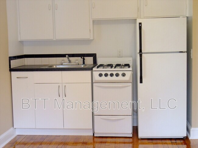 8401 Greenwood Ave Unit 1