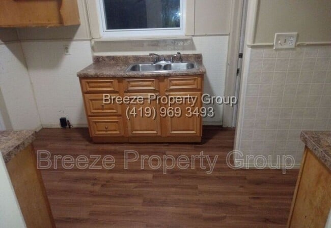 Building Photo - 1537 Remington St