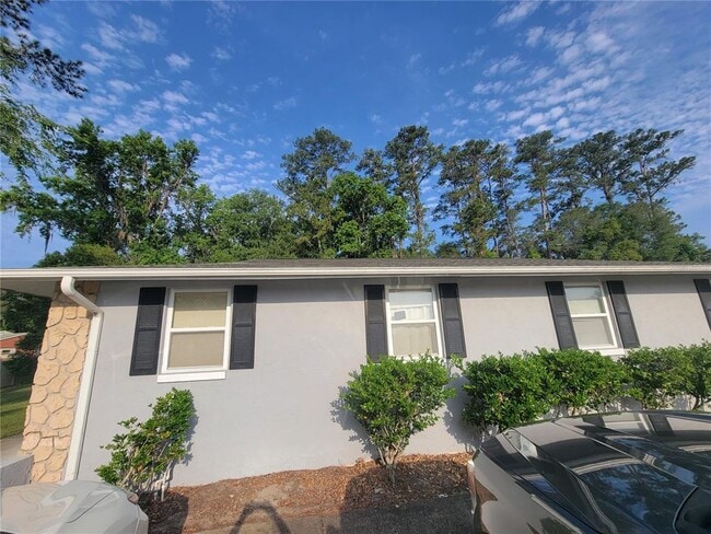 Photo - 11630 SE 57th Ct Apartment