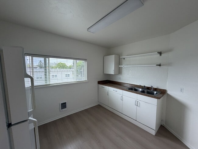 Photo - 1223 S J St Unit 12