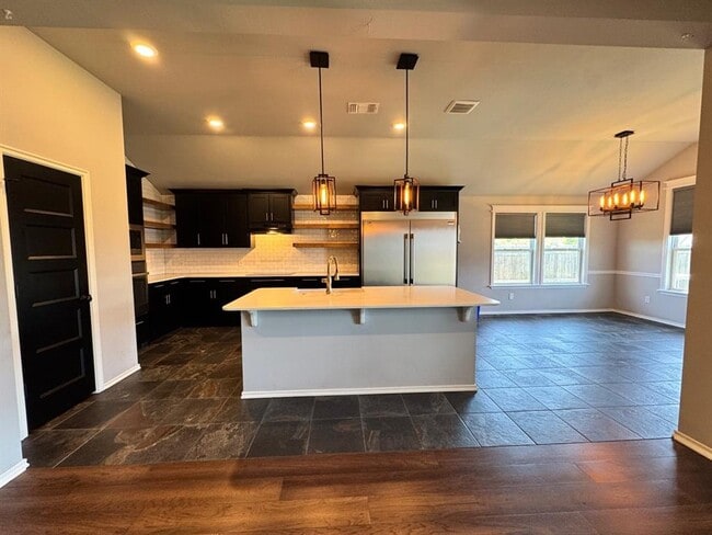 Photo - 1104 Black Mesa Rd