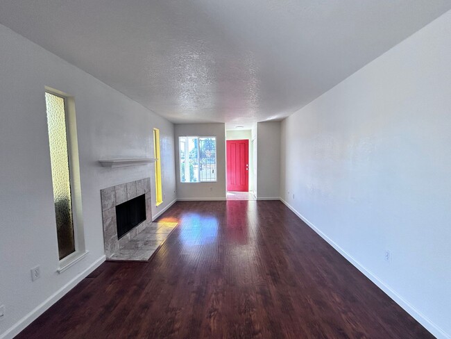 3148-3150 Laurelhurst Drive