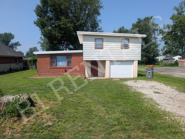 Building Photo - 1025 N Obrien St