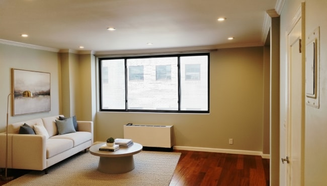 Building Photo - 153 E 87th St