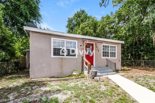 Building Photo - 1333 Pine St Rental