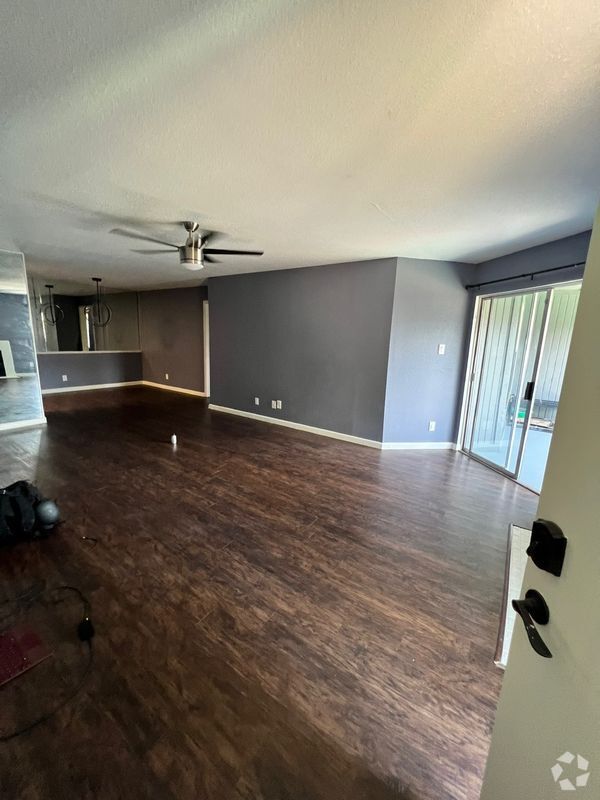 Building Photo - 9700 Leawood Blvd Rental
