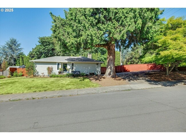 Photo - Bull Mountain Gem – Single-Level 3BR with 2 Living Areas, Large Yard & Pergola Patio