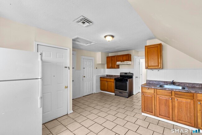 Photo - 286 Exchange St Unit 3rd Flr