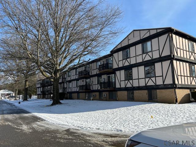 Building Photo - 545 Goucher St