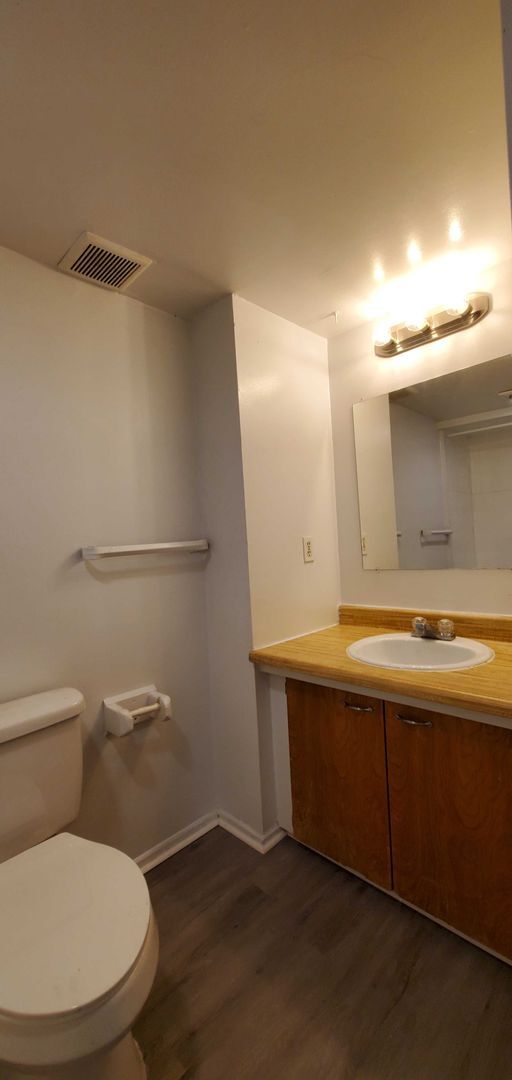 Photo - ? Move-In Special! Modern & Spacious 2 Bed... Apartment Unit 102