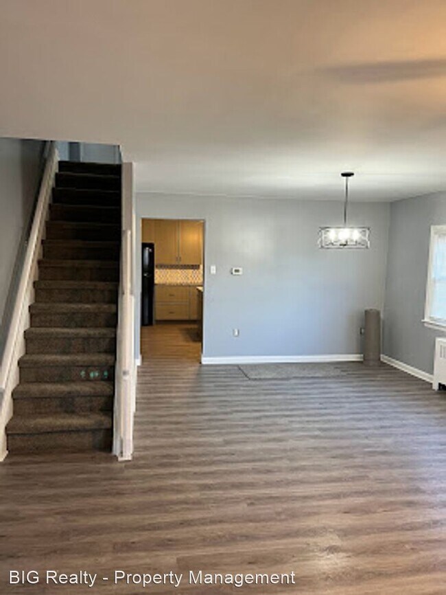 Photo - 3 br, 1 bath House - 1305 W James St