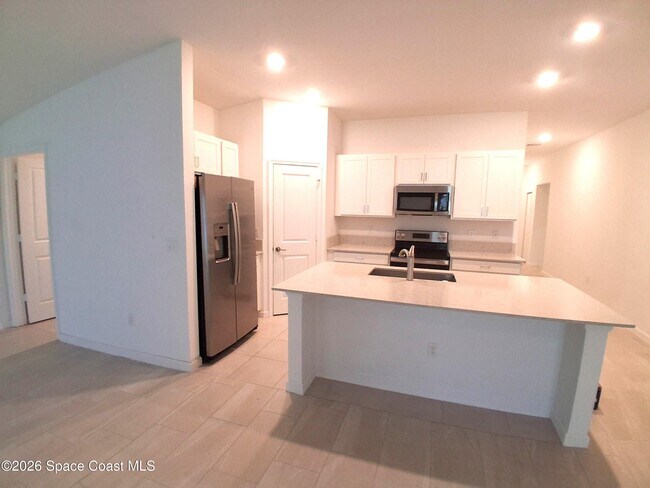Photo - 1866 Diablo Cir SW