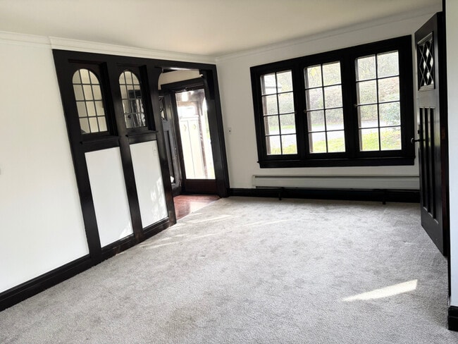 Photo - 708 Rock Beach Rd Unidad South