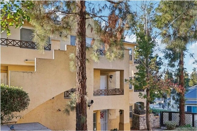 Building Photo - Charming 3BD/2BA Townhouse in Chula Vista ...