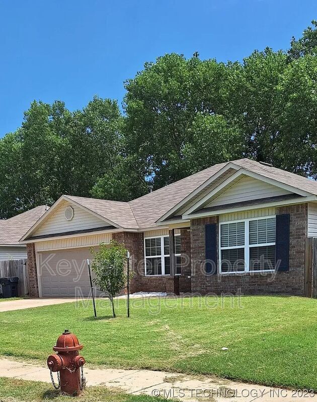 Photo - 1209 Ironstone Dr