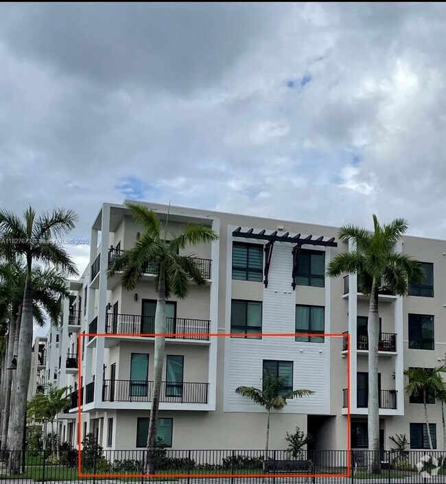 Building Photo - 4640 NW 84th Ave Unit 15 Rental