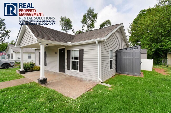 Photo - * PENDING* Adorable fenced in 3 bd 2 ba ho...