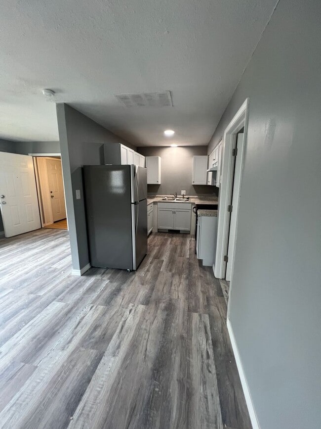 Photo - 2305 N Prospect Ave Unit 2305 N Prospect Ave  - B