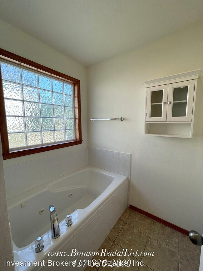 Photo - 3 br, 2 bath House - 126 Mesquite Drive