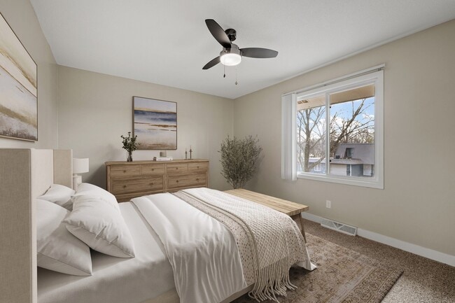 Photo - Beach South at the Lake