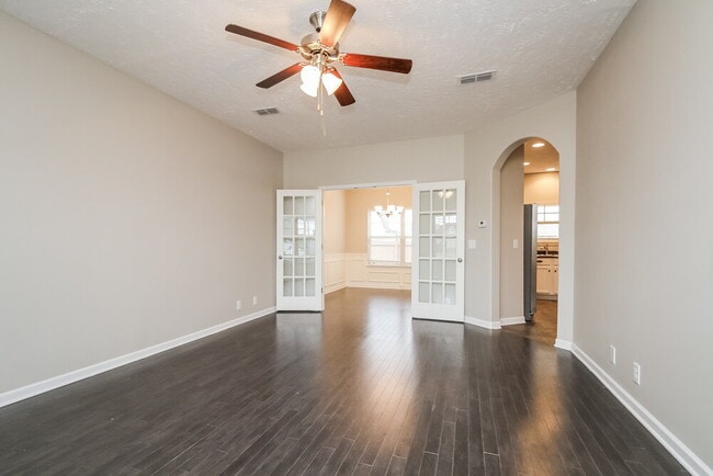 Photo - 1728 Bellamy Ln