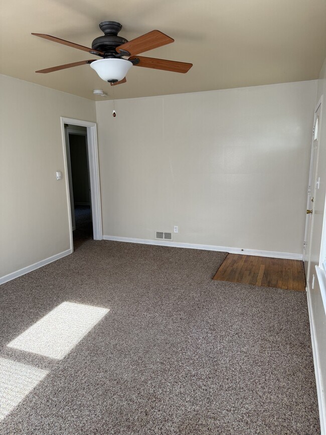 Photo - 703 Skyline Dr