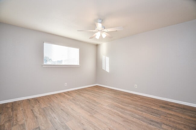 Photo - 7310 Ridge Oak Dr