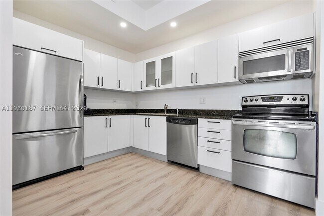 Photo - 3090 Douglas Rd Unit 507