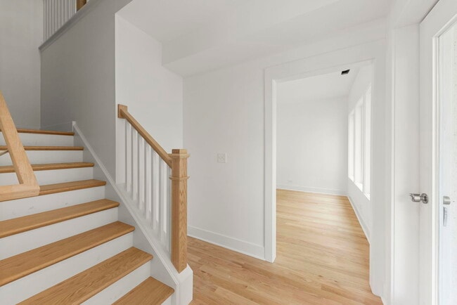Photo - 118 N President St