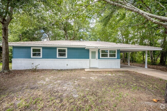 Building Photo - Charming Home in the Heart of Ocean Springs!