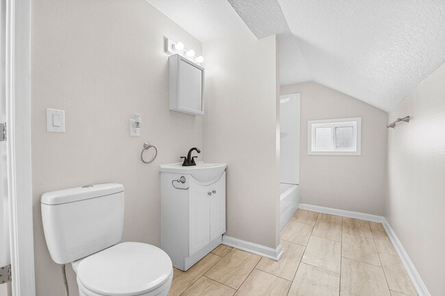 Photo - 3 Bedroom 2 Bathroom 2 Stall Garage Boone IA