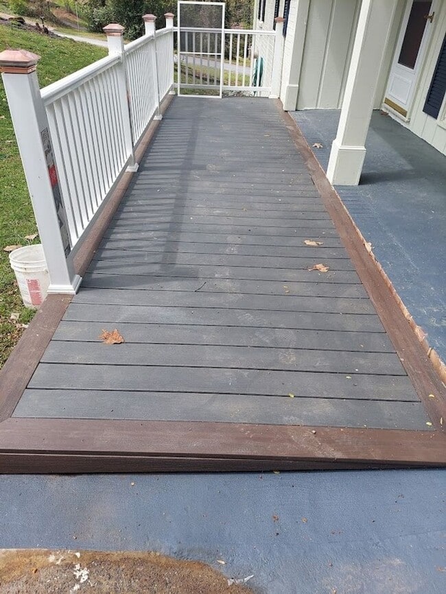 Photo - 5571 Four Winds Dr SW