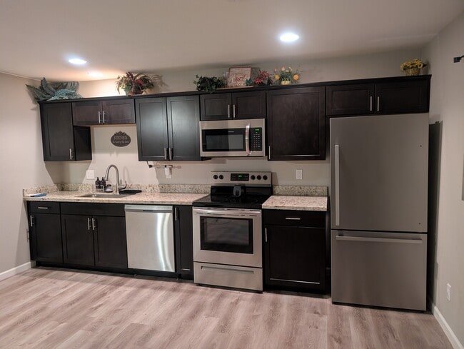 Building Photo - 19091 Mesquite Dr Rental
