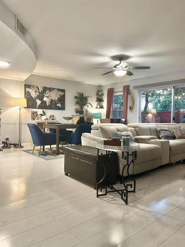 Photo - 650 Tennis Club Dr Unit 110