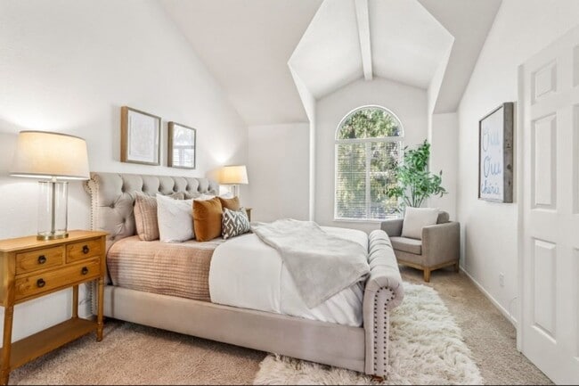Photo - Beautiful Second Floor 3bd Condo w/Detached Garage & Pool