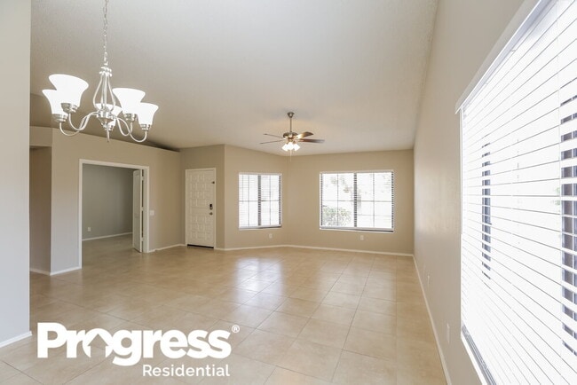 7709 W Redfield Rd