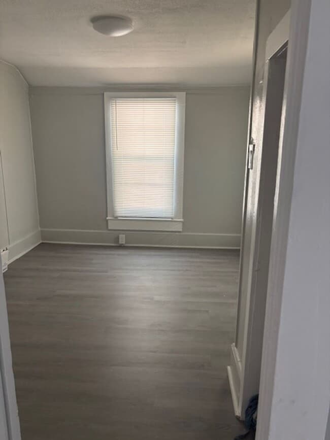 Photo - Newly Renovated 1 Bedroom / 1 Bath Apartment