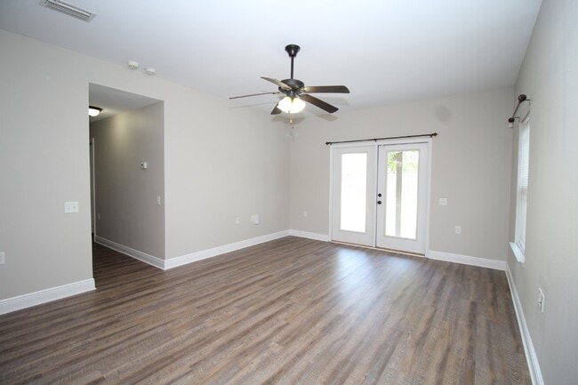 Photo - Beautiful 3BR/2BA Brick Home with Granite Kitchen, Covered Patio, Fire Pit & 2-Car Garage Near I-10