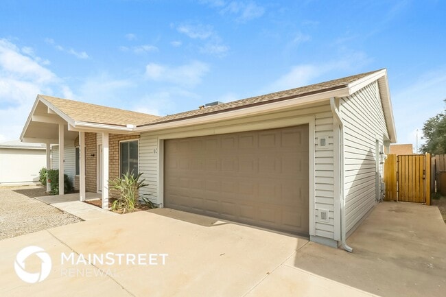 Photo - 8517 W Indianola Ave