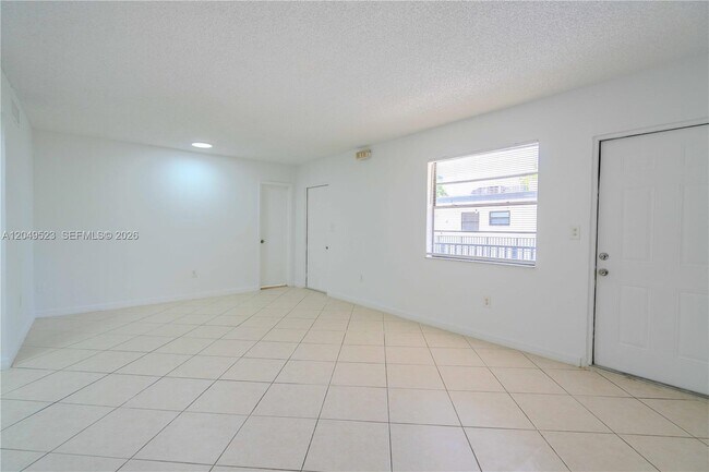 Photo - 3265 Virginia St Unit 15