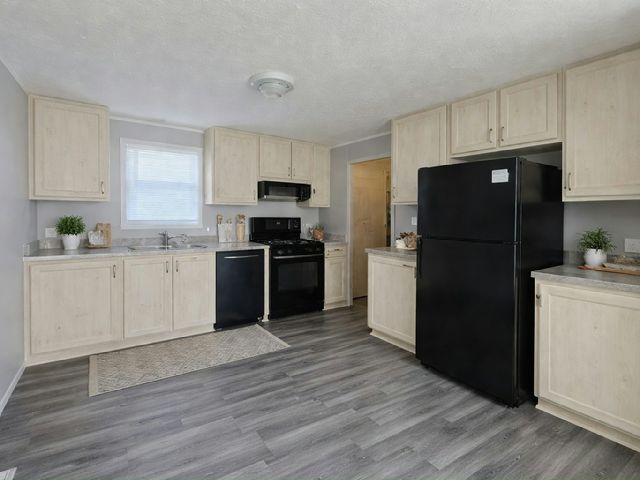 Photo - 801 MacBeth Cir