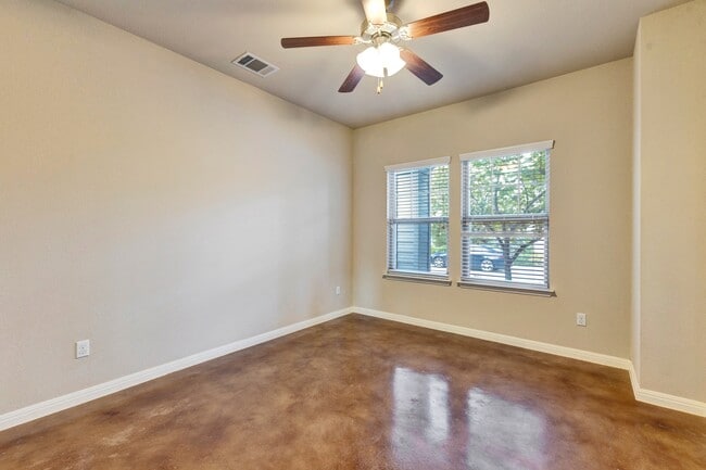 Photo - 4519 Esper Ln