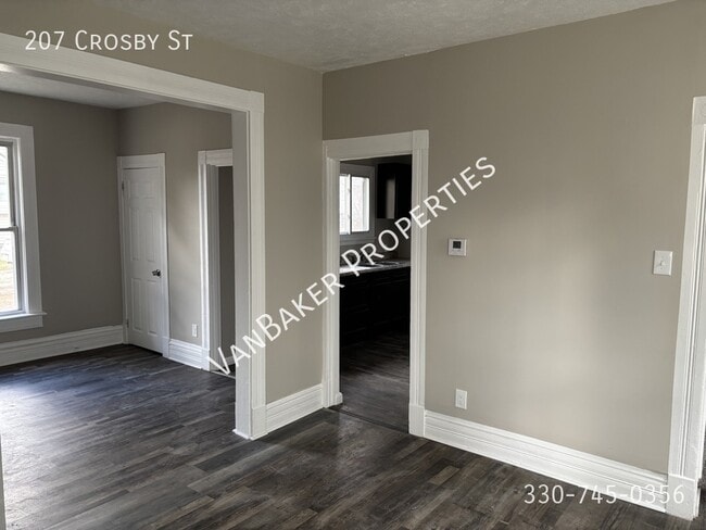 Photo - 207 Crosby St