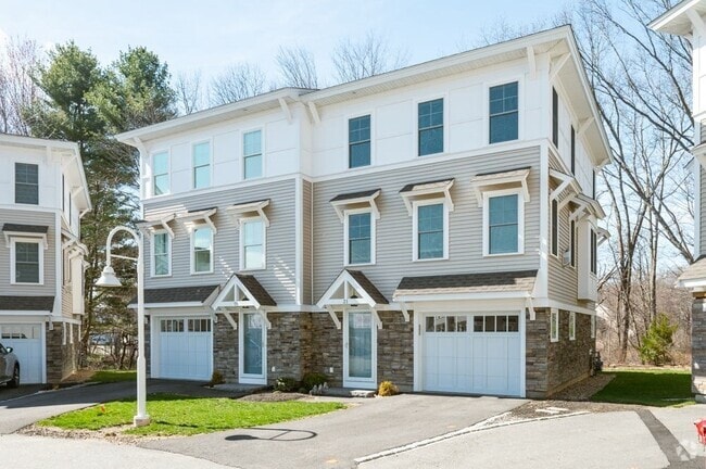 Building Photo - 21 Hines Wy Rental