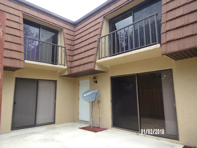 Photo - 1302 Nebraska Ave Townhome