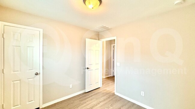 Photo - 1860 S Wooten St