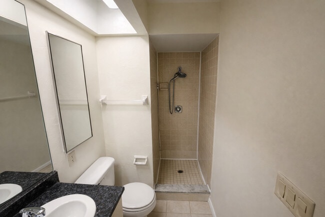 Photo - 801 SE 5th Ave